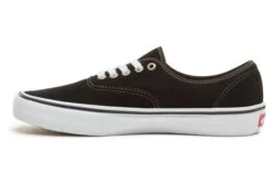 Chaussures VANS Authentic PRO Noir / Blanc -Cult Soldes 5b71693040057