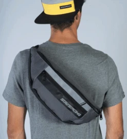 Sacoche STAY STRONG Chevron -Cult Soldes Capture decran 2020 12 12 a 15.03.01