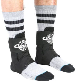 Chevillère à Lacet SPACE BRACE Ankle Brace (l’unité) 7 Chevillère à Lacet SPACE BRACE Ankle Brace (l’unité) -Cult Soldes Chevilleres a lacet SPACE BRACE Ankle Brace la Paire 4 1