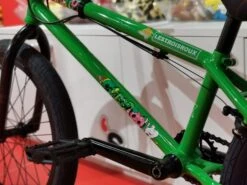 BMX COLONY Sweet Tooth Custom Park 20.4″ Green / Black -Cult Soldes IMG 20210604 150829 scaled 1