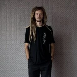 Tee Shirt MARIE JADE No Future 2018 -Cult Soldes products DSC02157